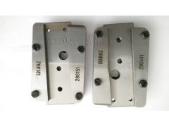 日本纽朗牌缝包机配件摇动片总成106032C图1