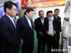 中国工程院院士李玉调研指导惠民县食用菌产业发展情况 ()